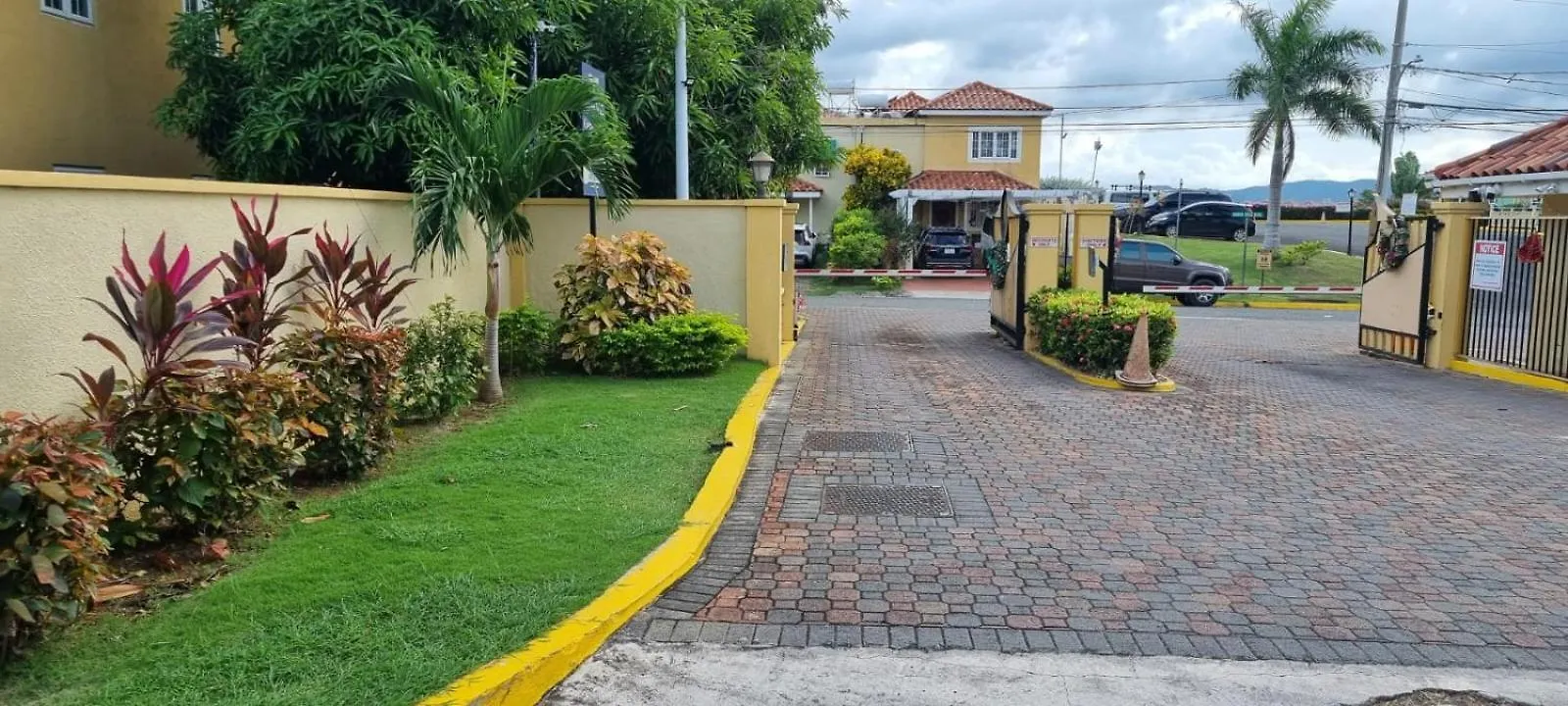 Mango Retreat In Mango Walk Country Club Lejlighed Montego Bay